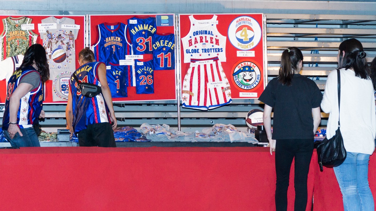 O Fotomagazin / Harlem Globetrotters in der TipsArena 2016